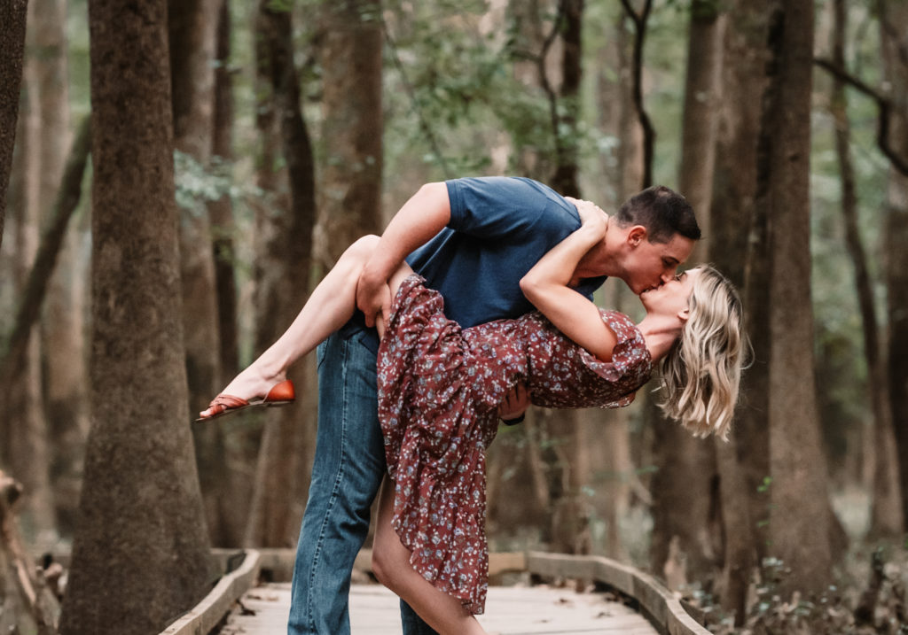 congaree national park engagement photos emotional and romantic moment 